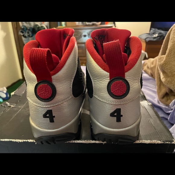 Jordan 9 Retro Johnny Kilroy (2012) Size 9.5 - Picture 5 of 9